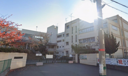 ���ӊ��@���w�Z 950m �z�J�s���y�m���w�Z