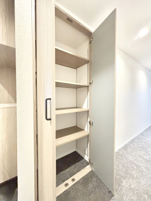 ���̑����ρ@�L�����[�B�|�������G�߂̏��������[���邱�Ƃ��ł��܂��B