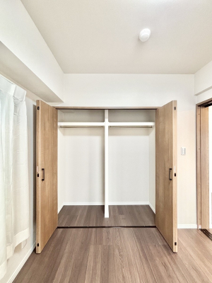 ���[�@�����Ղ�̎��[�X�y�[�X�ł��ł��Z��Ԃ��X�b�L���ۂĂ���