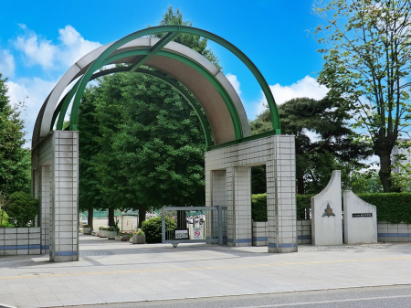 ���ӊ��@���w�Z 1280m �������܎s���A�|���w�Z