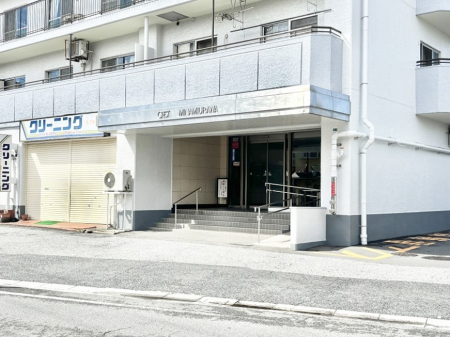 �G���g�����X�@�������������͋C�̃G���g�����X