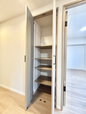 ���̑����ρ@�L�����[�B�|�������G�߂̏��������[���邱�Ƃ��ł��܂��B