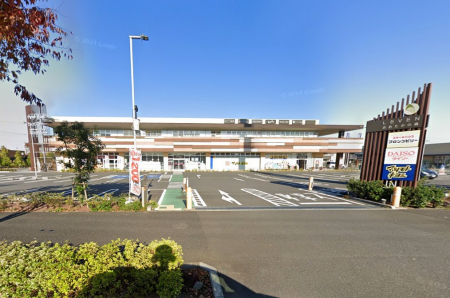 ���ӊ��@�V���b�s���O�Z���^�[ 2600m LEVEN���������̐X