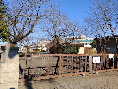 ���ӊ��@���w�Z 800m �ӂ��ݖ�s���������w�Z