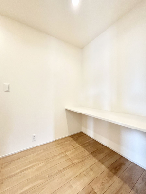 ���̑����ρ@�L�b�`���ɂ̓p���g���[�I�H�ނ̃X�g�b�N�͂������A���p�i�̎��[�Ȃǎg�����͂��낢��I