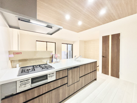 �L�b�`���@�L�X�Ƃ����g������̗ǂ��L�b�`���œ��X�̂��������y�����Ȃ肻��