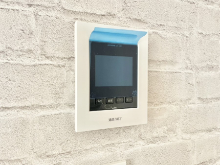 ���̑����ρ@TV���j�^�[�t���C���^�[�t�H���Ŗh�Ɩʂ����S�ł��B