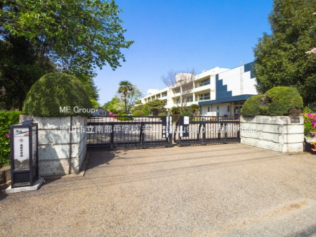 ���ӊ��@���w�Z 2400m ���R�s���암���w�Z