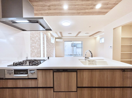 �L�b�`���@�������������I�ɁA�y�����I�V�X�e���L�b�`��  