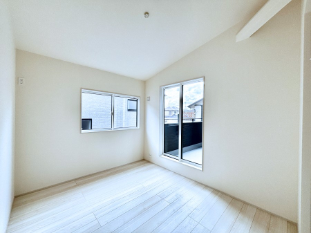 �Q���@����