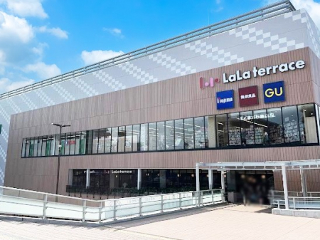 ���ӊ��@�V���b�s���O�Z���^�[ 1200m ���e���X�k����