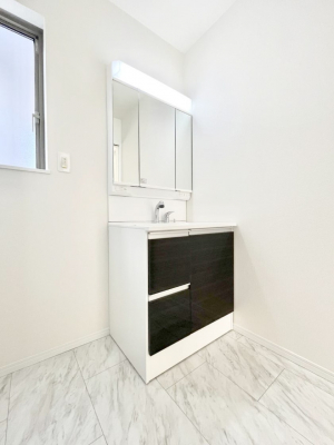 ���ʑ�E���ʏ��@�傫�����₷���O�ʋ��Ő�����������ʑ�́A�g�����Ȃ݃`�F�b�N�┧�̂������ɂ������߂ł��B 