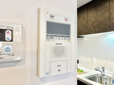 ���̑����ρ@TV���j�^�[�t�C���^�[�t�H�����t���Ă��ăZ�L�����e�B�[��