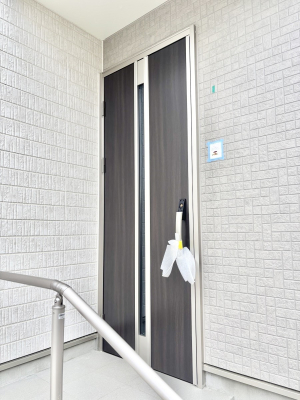 ���ց@��؂ȉƑ��A���q���o�}���錺�ցB