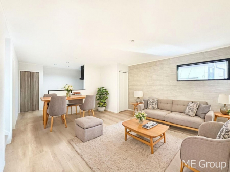 ���r���O�@�������������͋C�̂k�c�j�͉Ƒ��݂�Ȃ̉��K��ԁ��Ƌ��CG�ł�  