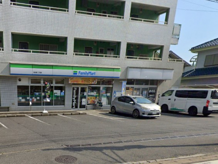 ���ӊ��@�R���r�j 200m �t�@�~���[�}�[�g �q�̌��񒚖ړX