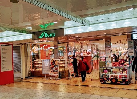 ���ӊ��@�V���b�s���O�Z���^�[ 500m �r�[���Y �����