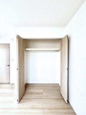 ���[�@�m���̃N���[�[�b�g�B���s��������̂Ō���̈ߗނ�����������܂�܂��B