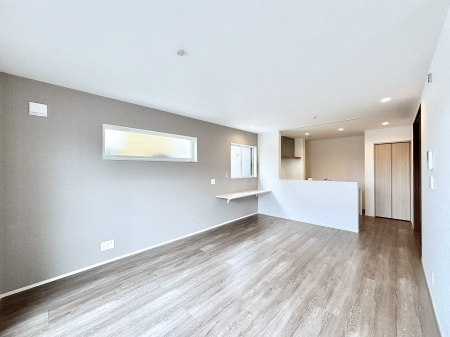 ���r���O�@�Z�ޕ��̌��������o�����A�C���e���A���l����̂��y���݂ȃ��r���O�ł��I 