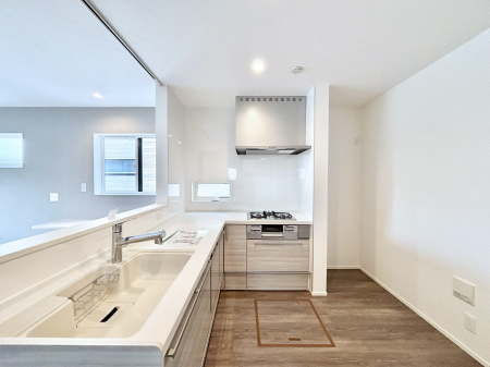 �L�b�`���@L���^���Ɨ�������X�y�[�X���L�X�Ǝg���܂��B�R���p�N�g�ɓ����Ă��������N���N�B  