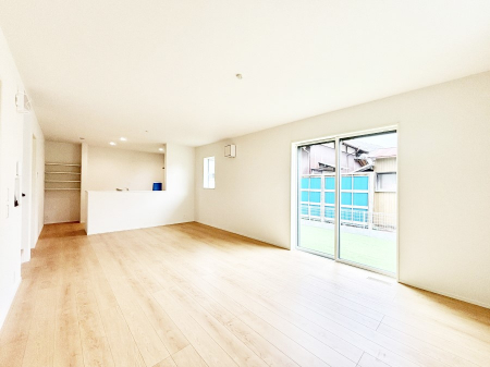 ���̑����ρ@�Ƒ������R�ƏW�܂�e���̃X�y�[�X�ɂȂ肻��