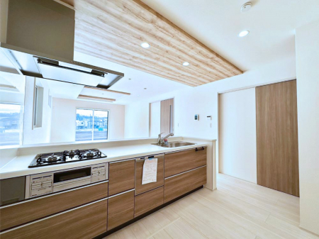 �L�b�`���@�L�X�Ƃ����g������̗ǂ��L�b�`���œ��X�̂��������y�����Ȃ肻��