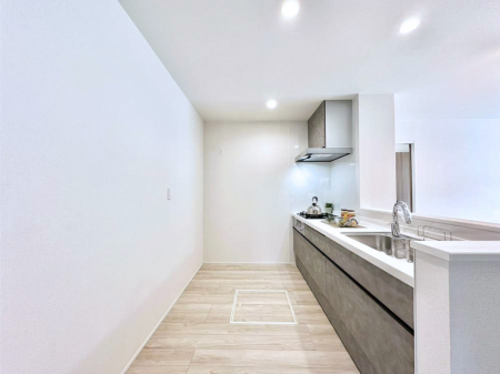 �L�b�`���@���������Ȃ��炲�Ƒ��Ƃ̉�b���y���߂�ΖʃJ�E���^�[�L�b�`��