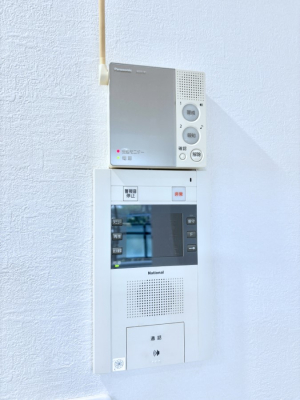 ���̑����ρ@TV���j�^�[�t�C���^�[�t�H�����t���Ă��ăZ�L�����e�B�[��    