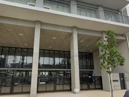 ���ӊ��@���w�Z 900m ���旧�����񒆊w�Z