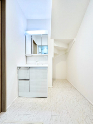 ���̑��@�������̂��郉���h���[�X�y�[�X