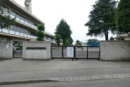 ���ӊ��@���w�Z 500m �������s�����䏬�w�Z