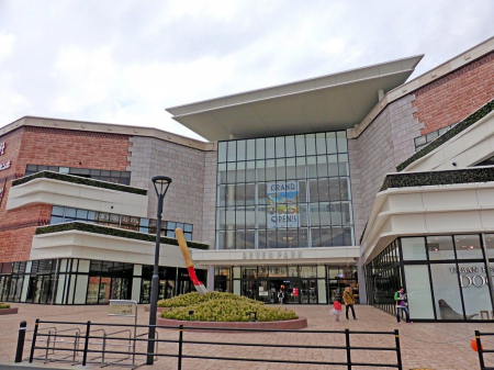 ���ӊ��@�V���b�s���O�Z���^�[ 1600m �Z�u���p�[�N�A���I��