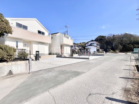 ���n�O�ώʐ^�@���ʂ��̗ǂ��ƂƂ��ɁA�X���݂ɊJ������^���Ă���܂��B 