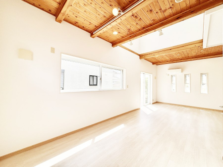 ���̑����ρ@�Ƒ������R�ƏW�܂�e���̃X�y�[�X�ɂȂ肻��