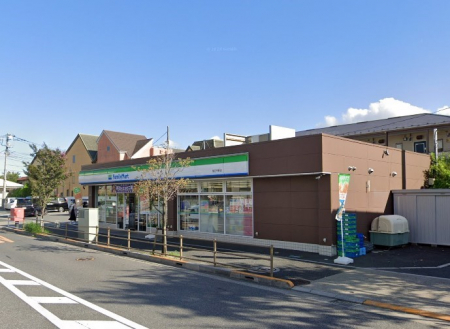 ���ӊ��@�R���r�j 400m �t�@�~���[�}�[�g ��������X