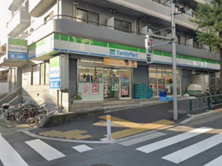 ���ӊ��@�R���r�j 70m �t�@�~���[�}�[�g����E�R��ʂ�X