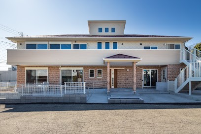 ���ӊ��@�c�t���E�ۈ牀 300m ���̎q�ۈ牀