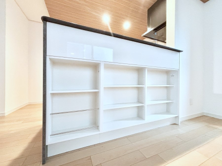 ���̑����ρ@�L�b�`���J�E���^�[�̉��ɂ����[�I���������Ă��������ł���