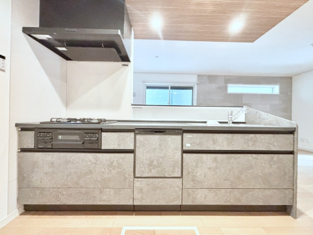 �L�b�`���@�������������I�ɁA�y�����I�V�X�e���L�b�`��  