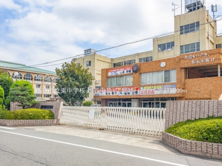 ���ӊ��@���w�Z 1900m �z�J�s�������w�Z