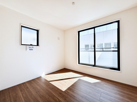 ���̑����ρ@�o���R�j�[���J�������v���X���Ă����m��