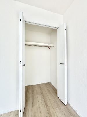 ���[�@�����Ղ�̎��[�X�y�[�X�ŉ��K�ɕ�点���� 