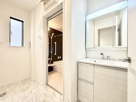 ���ʑ�E���ʏ��@���邢���ʏ��͖����̐g�x�x���y�����ł����Ⴂ�����ł��B