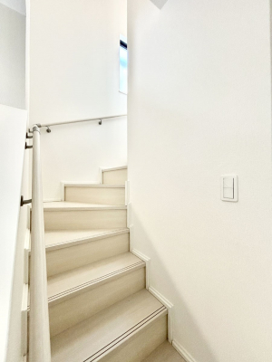 ���̑��@�K�i�͎肷��t���Ȃ̂ŏ����Ȃ��q���܂₲����̕������S�ł�