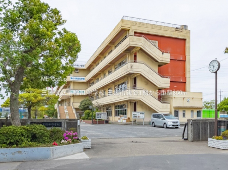 ���ӊ��@���w�Z 850m �O���s������c���w�Z