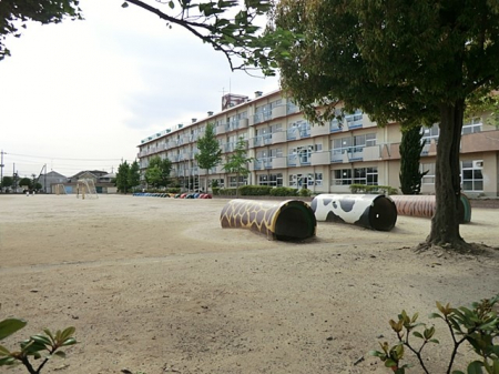 ���ӊ��@���w�Z 1200m �z�J�s����ԑ䏬�w�Z