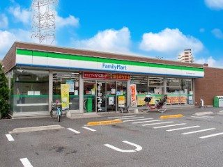 ���ӊ��@�R���r�j 200m �t�@�~���[�}�[�g ���������{���l���ړX