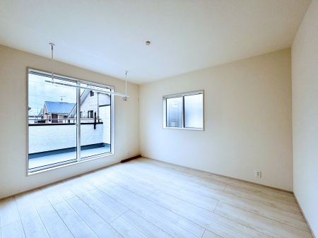 ���̑����ρ@2�ʍ̌����m�ۂ������邢��ԁB�Ƒ��݂�Ȃ����K�ȕ�炵����������݌v�ł��B