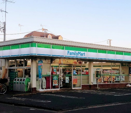 ���ӊ��@�R���r�j 700m �t�@�~���[�}�[�g ���∮���X