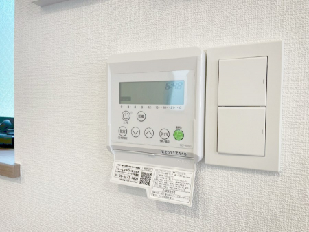 ���̑����ρ@���g�[�t���œ~���|�J�|�J�B���Ƒ��̌e���̃X�y�[�X�ɂȂ�܂��ˁB